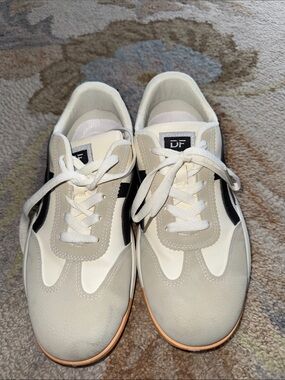 Casual Lace-Up Women's Sneakers in Cream and Black